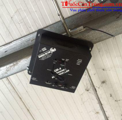 Máy đuổi chim super Quadblaster 4